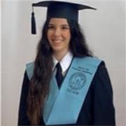 Estudiante de Lenguas Modernas, carrera Bilingüe y con certificado C1 por Cambridge. Me ofrezco a dar clases particulares a cualquier nivel. Desde A1 hasta C1